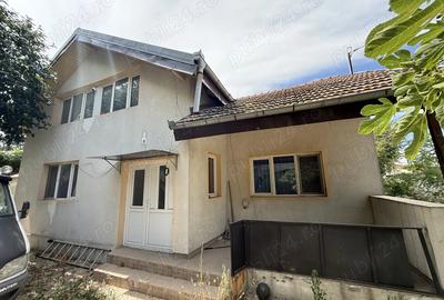 De vanzare casa individuala in centrul orasului Pantelimon - 1