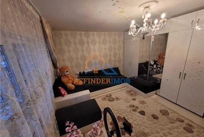 Apartament cu 3 camere de vanzare, zona Titan - 10