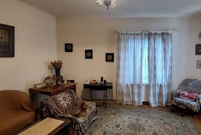 Casă cu 4 camere cu Teren 372 Mp în Ultracentral - 2