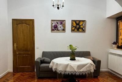 Apartament cu 3 camere decomandat în Ultracentral