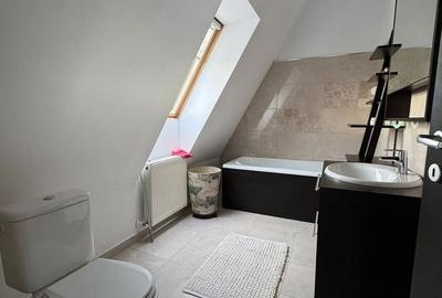 Apartament cu 3 camere în Tractorul - 12