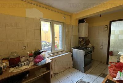 Casa individuala 6 camere de vanzare zona metrou Republica - 7