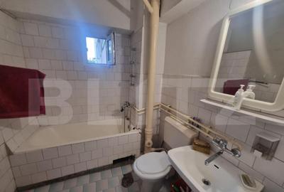 Apartament cu 4 camere decomandat în Rovine - 2