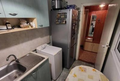 Apartament cu 2 camere decomandat în Astra