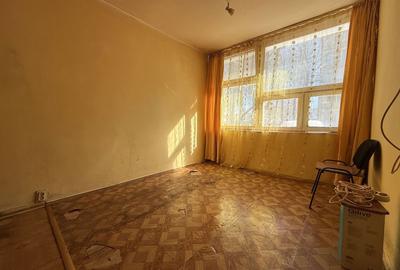 Garsonieră decomandată în Exterior Vest - 1