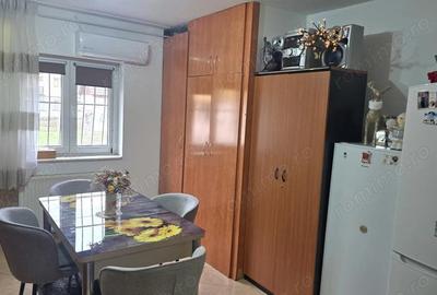 Apartament cu 3 camere decomandat în Central - 4
