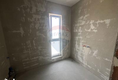 Casă cu 4 camere cu Teren 300 Mp în Central - 14