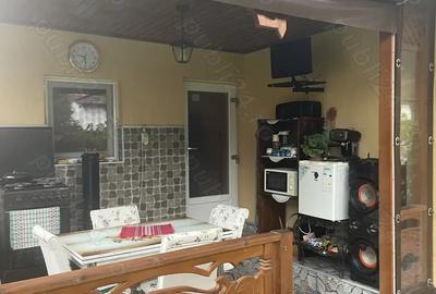 Casa de vanzare mobilata, zona superba! - 8