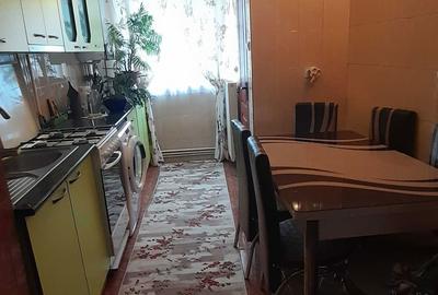 Apartament cu 2 camere decomandat în Central - 2