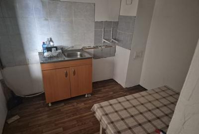 Casă cu 4 camere în Exterior Vest - 1