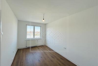 Ap cu 2 camere si balcon, etaj 2/4 - renovat - Zona Terezian - 3
