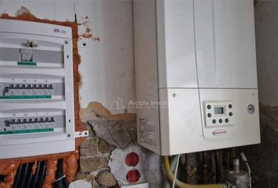 Resita Casa la Pret de Apartament,Parter, Etj 1 si Pod, Zona - 2