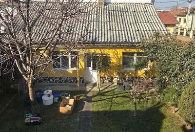 Vand vila P+M , zona Cantemir-Salca, constr 2014, , SC-194 mp, teren 270, gaz - 3