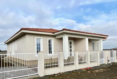 Duplex cu 3 camere în Remetea Mare