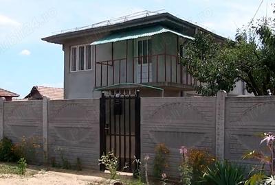 Casă cu 4 camere cu Teren 4200 Mp în Vârvor - 7