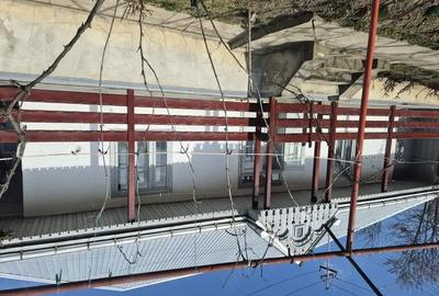 Casă cu Teren 2000 Mp în Preutești - 5