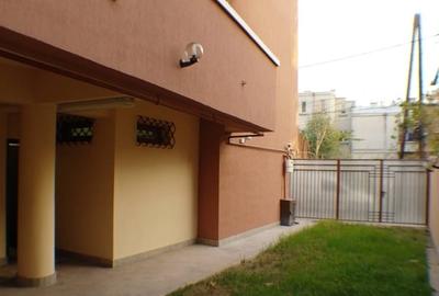 Casă cu 13 camere cu Canalizare în Dorobanți - 15