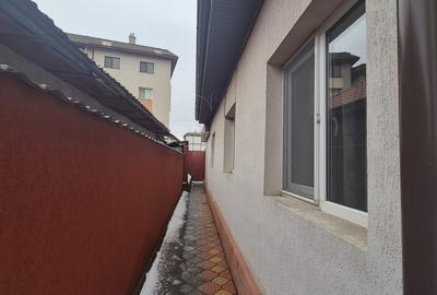 Casă cu 4 camere cu Canalizare în Central - 12