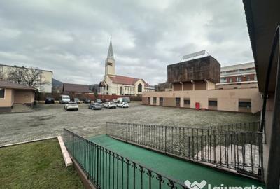 Teren de 6000 mp, în Central - 2