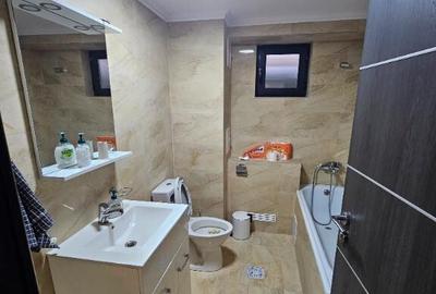 Spațiu comercial, de 63 mp, în Baza 3 - 3