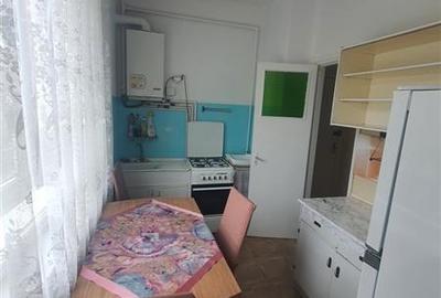 Apartament 2 camere decomandat etajul 1 Tractorul - 4