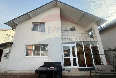 Casă cu 5 camere în Șimnicu de Sus - 1