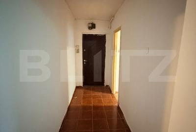 Apartament cu 2 camere decomandat în Tractorul - 6