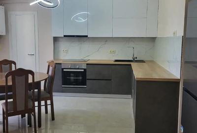 Apartament cu 2 camere decomandat în Soarelui