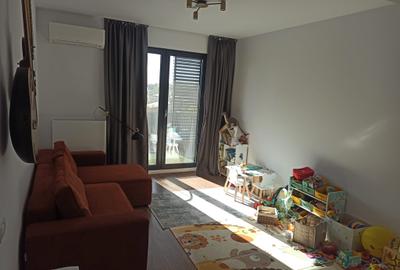 Apartament cu 2 camere decomandat în Străulești