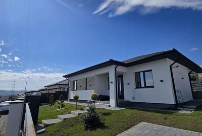 Casă cu 4 camere în Horpaz
