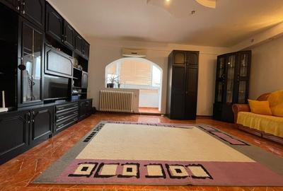 Apartament cu 2 camere decomandat, mobilat în Dacia