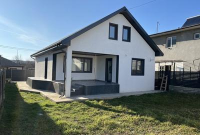Casă individuală cu 3 camere în Miorița
