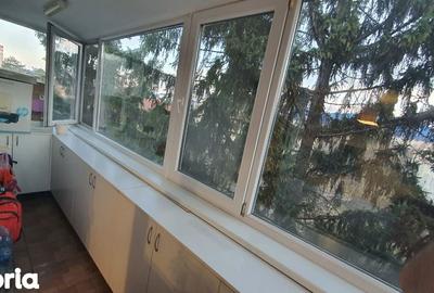 Apartament cu 3 camere semidecomandat în Astra - 2