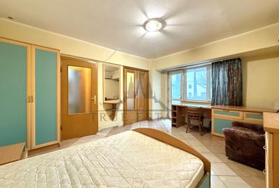 Garsoniera Banu Manta cu vedere pe spate - 4