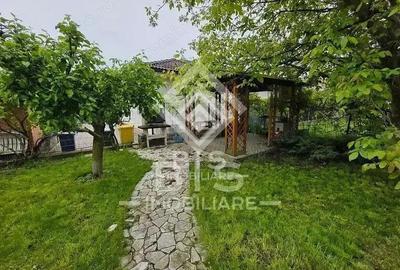 Casă cu 6 camere cu Teren 1200 Mp în Unirea - 4