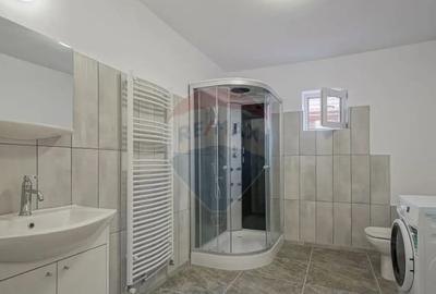 Casă cu 5 camere cu Garaj în Turcheș - 2