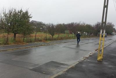 Teren de 3200 mp, în Valu lui Traian - 1