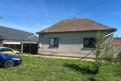 Casă cu 3 camere în Central