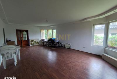 Casă cu 5 camere cu Teren 1508 Mp în Bereasca - 8