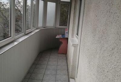 Apartament cu 3 camere decomandat în Traian - 8