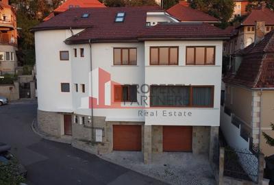 Vilă cu vedere panoramică – Central Brașov - 1