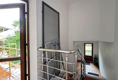 Apartament cu 4 camere de vânzare - Centrul Civic, Brașov - 5