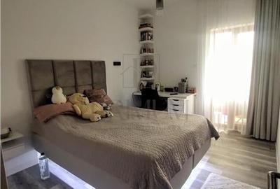 Sanandrei -Apartament 3 camere - doua balcoane -  curte -foisor - beci - zona ex - 2