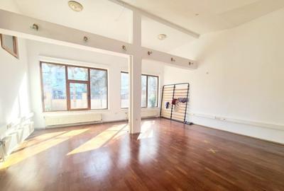 Casă individuală cu 12 camere cu Garaj în Inel II - 2