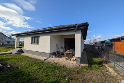 Casa cu garaj Lilieci- teren 540m, canalizare, apa, gaz. - 5