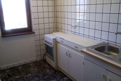 Apartament cu 3 camere semidecomandat în Central - 6
