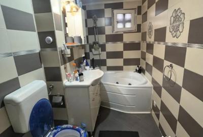 Apartament cu 4 camere decomandat în Central - 12