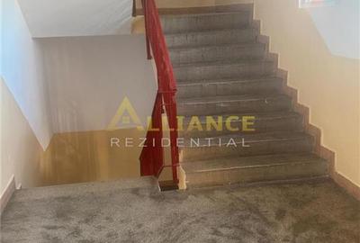 Garsonieră decomandată în Central - 9