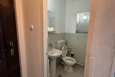 Garsonieră nedecomandată în Central - 1