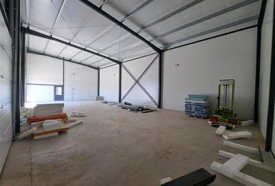 Spațiu comercial, de 700 mp, în Central - 14